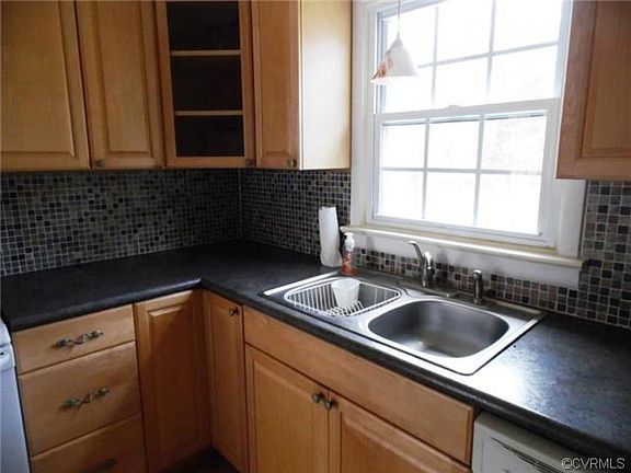 5th image of 228 Brizendine Ln #A