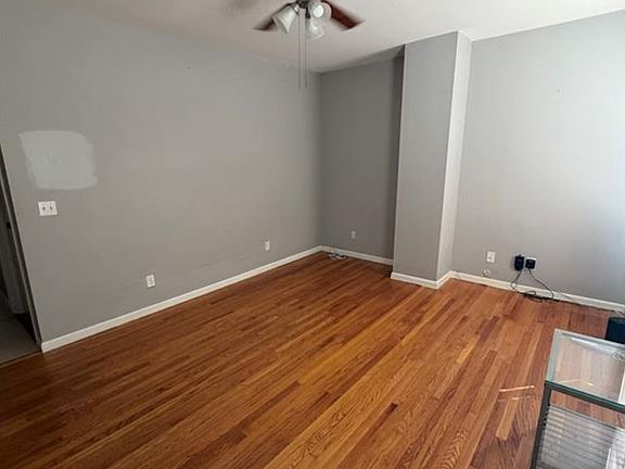 5th image of 196 Devon St APT 1