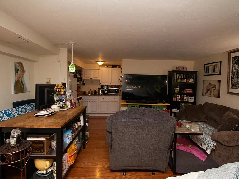 105 Chestnut St #1B — Photo 17