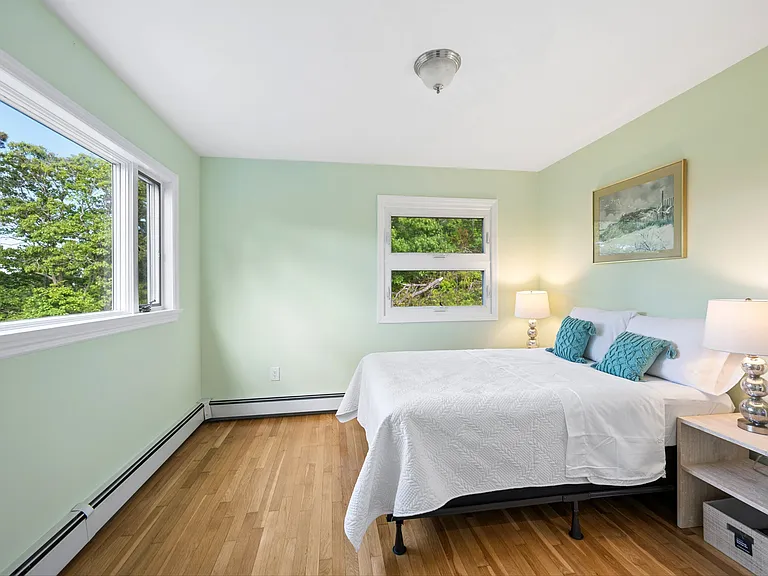 542 Montauk Hwy — Photo 15