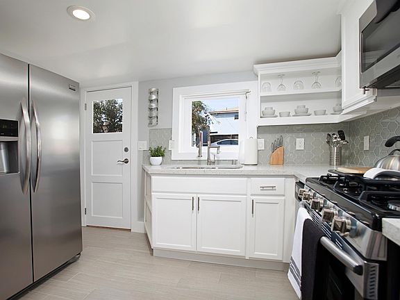 2nd image of 2984 E St #C