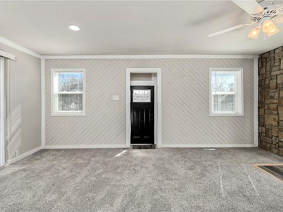 5th image of 3700 Wood Ave