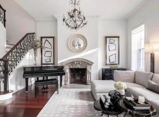 353 E 19th St, New York, NY 10003