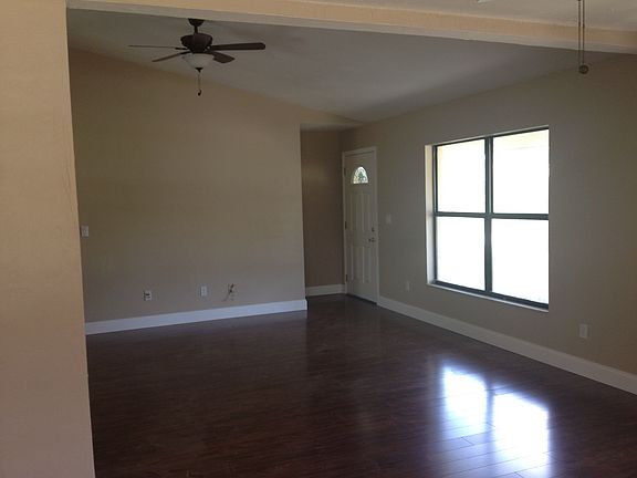 5th image of 3404 Woodland Dr