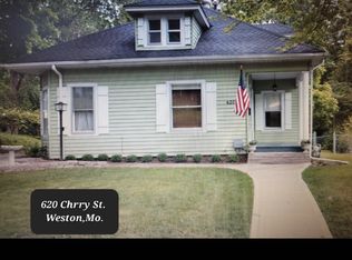 620 Cherry St, Weston, MO 64098