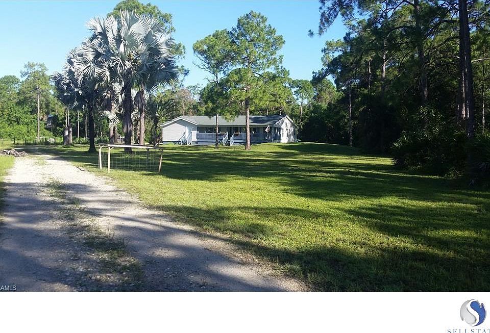 Serene country setting in convenient location!