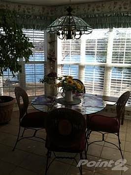 5th image of 2568 Lake Vista Dr