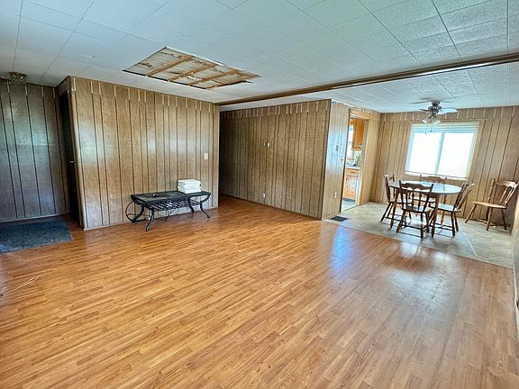 5th image of 2305 John St
