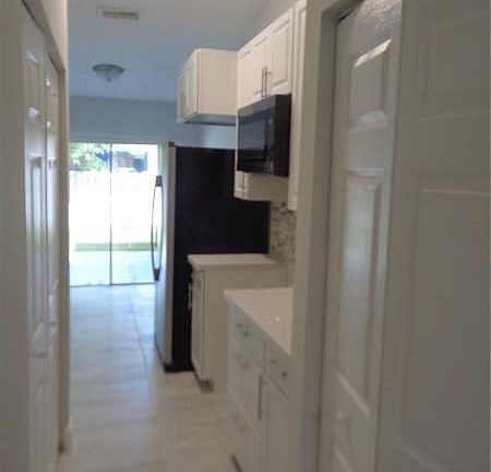 3rd image of 7428 NW 34th St