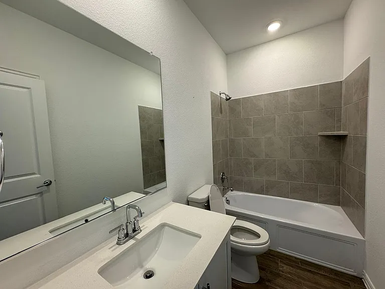 1213 Superbloom Ave — Photo 10