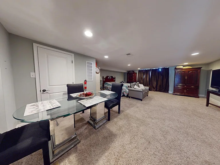 8902 Blue Grass Rd — Photo 19