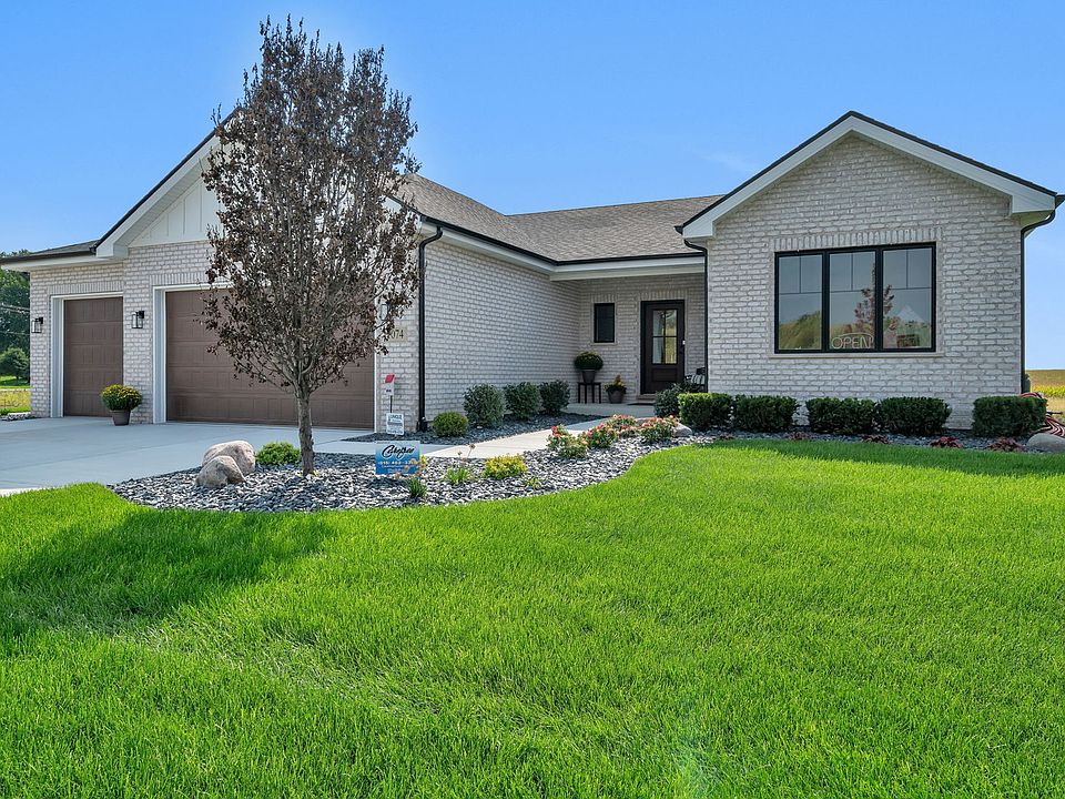 1st image of 1074 Kinley Dr