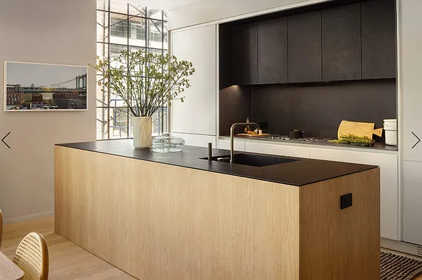 Sold by Sotheby's International Realty | media 3