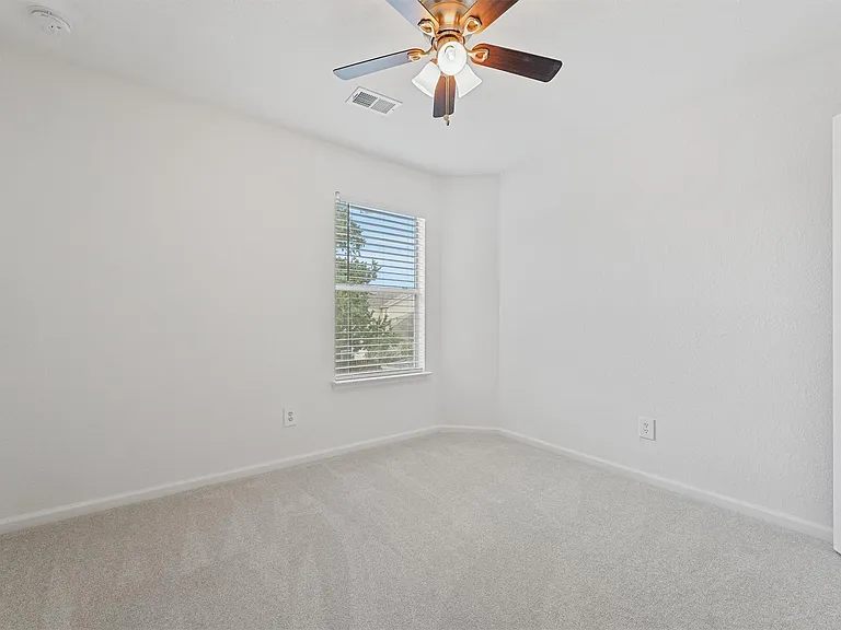 11210 Log Cabin Ln — Photo 25