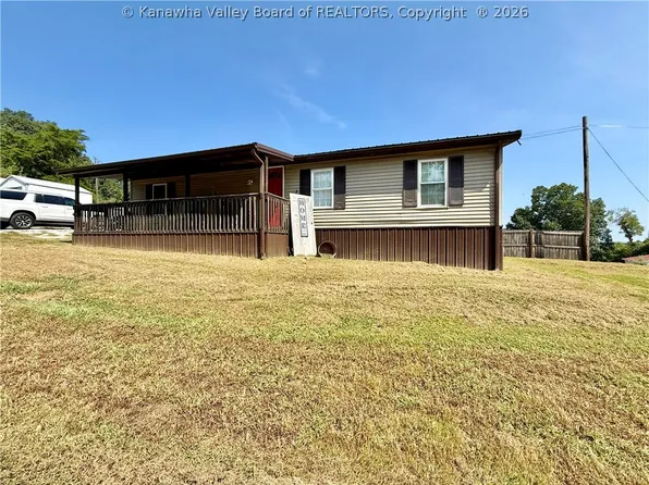 84 Broughton Ln, Ripley, WV 25271