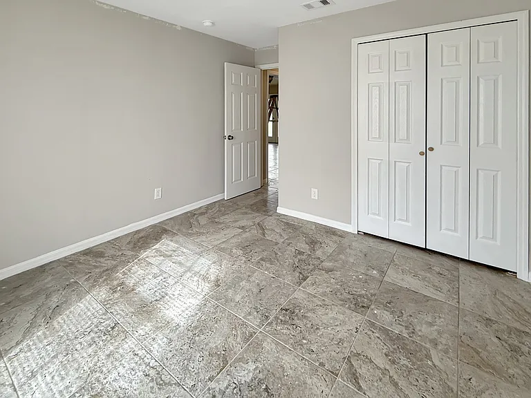 2303 Ansel Ave S — Photo 17