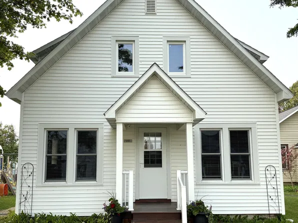 7881 Cole St, Rapid River, MI 49878