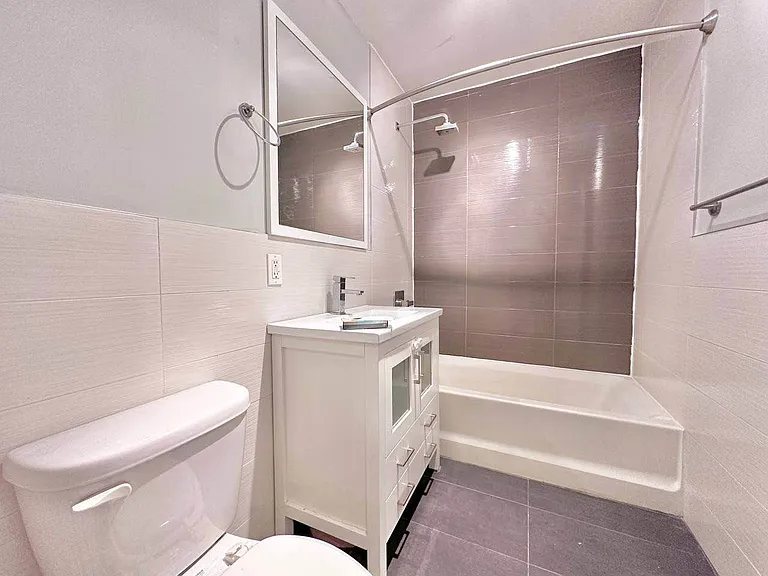 43 Irving Pl #1 — Photo 9