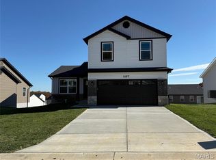 1157 Marathon Dr, Foristell, MO 63348