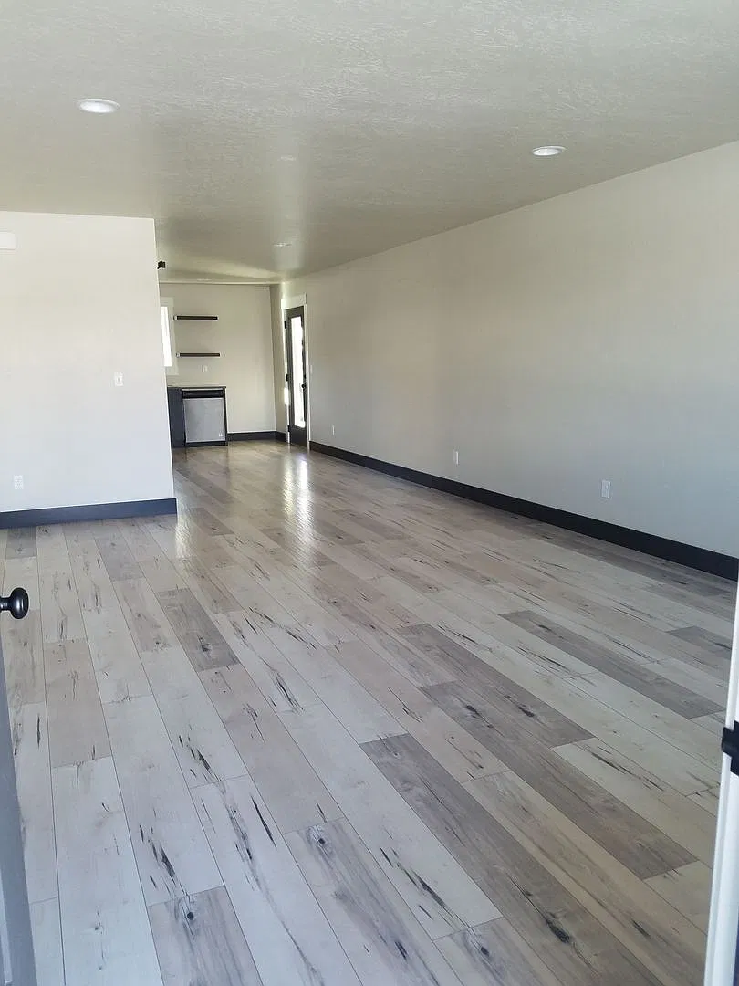 202 Jewel Basin Court — Photo 4