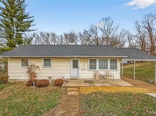 610 Edgewood Ln, Festus, MO 63028
