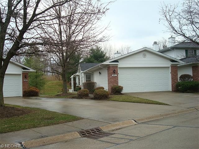 1st image of 18152 Woodside Xing N