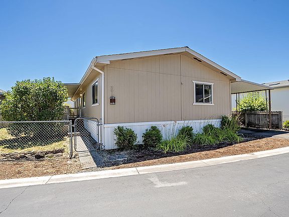 3rd image of 3555 S Pacific Hwy Space 231