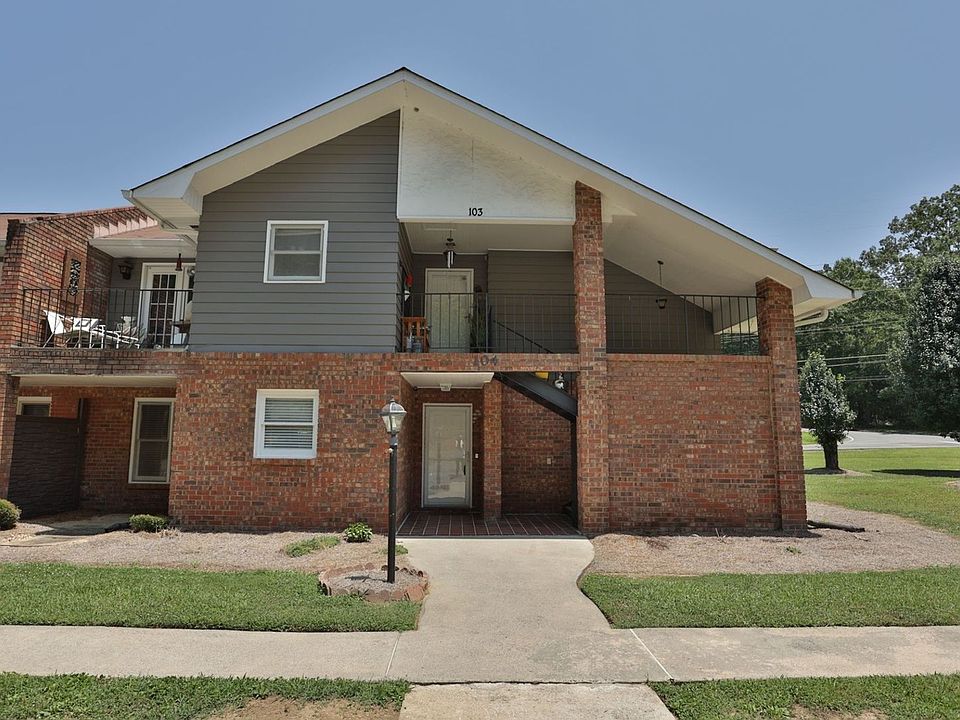 1st image of 104 Montclair Dr