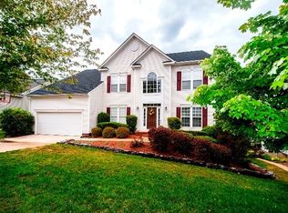 1537 Bayberry Pl, Lake Wylie, SC 29710