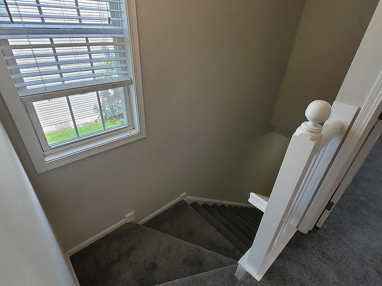372 Angela Ln — Photo 11