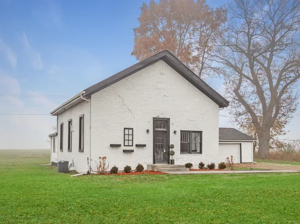 6989 E Y Z Ave, Vicksburg, MI 49097
