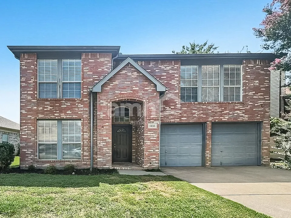 1135 Trinity Trl