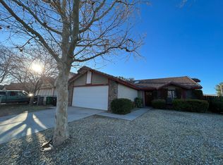 2316 Lightcap St, Lancaster, CA 93535