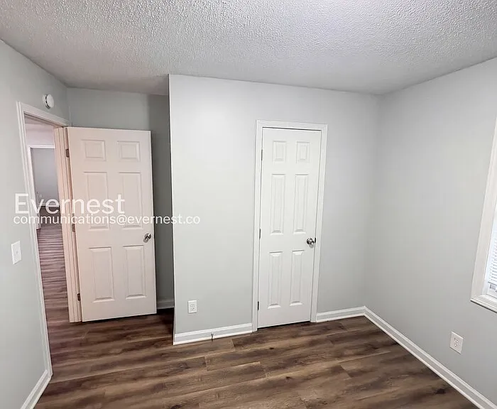 711 W Creek Cir — Photo 10