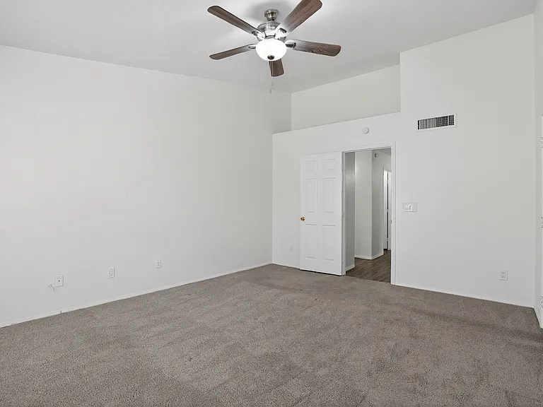 2524 E Indigo Brush Rd — Photo 11