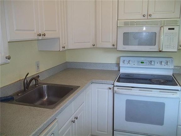 4th image of 800 Little Wekiwa Dr