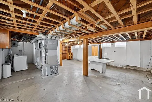 10721 Plymouth Ave — Photo 20