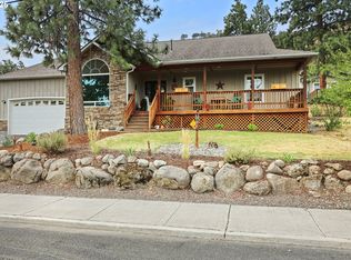 2512 W 13th St, The Dalles, OR