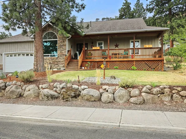 2512 W 13th St, The Dalles, OR 97058