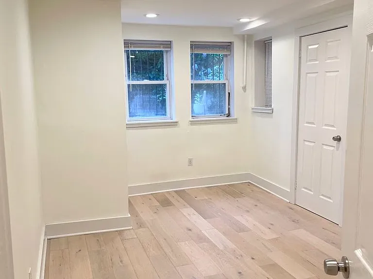 1351 Irving St, NW — Photo 11