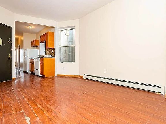 4th image of 2106 Fulton St #2F