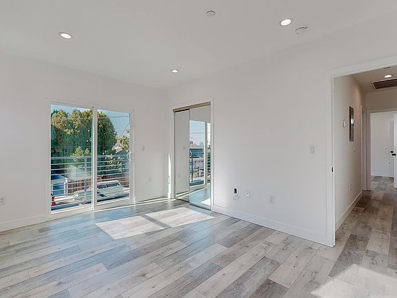 3rd image of 236 N Burlington Ave #234