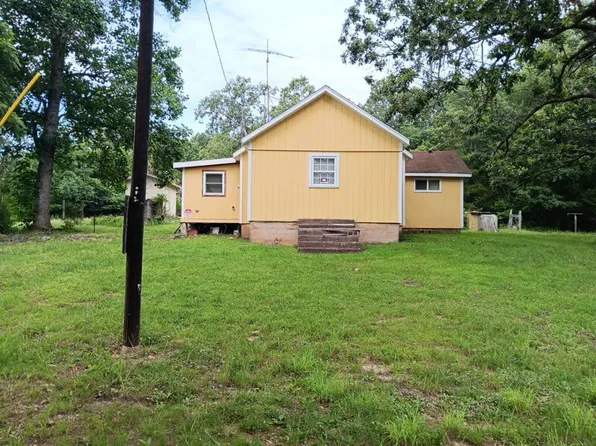 1758 Highway 395 N, Salem, AR 72576