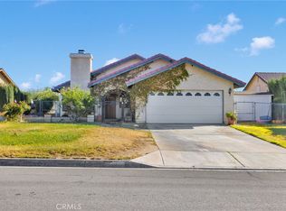 27325 Strawberry Ln, Helendale, CA 92342