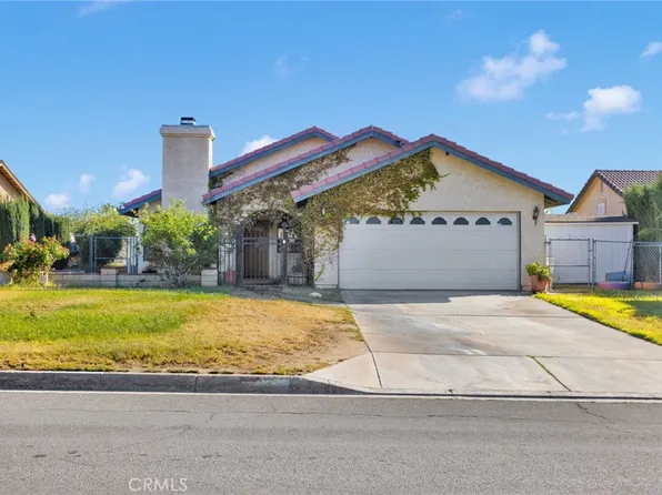 27325 Strawberry Ln, Helendale, CA 92342
