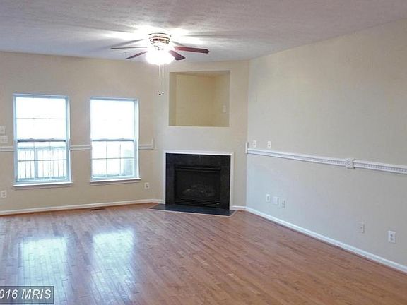 3rd image of 4726 Coralberry Ct