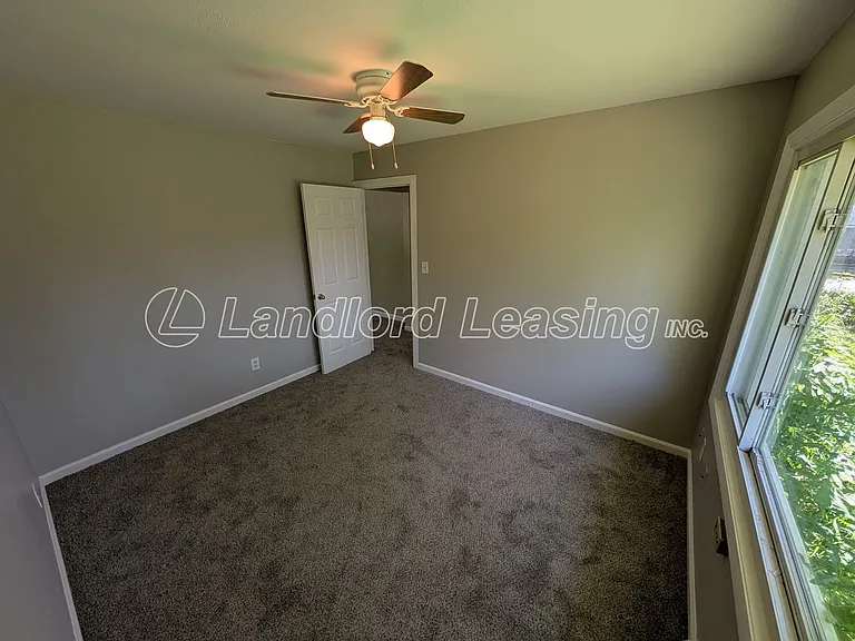4252 Belle Ave — Photo 9