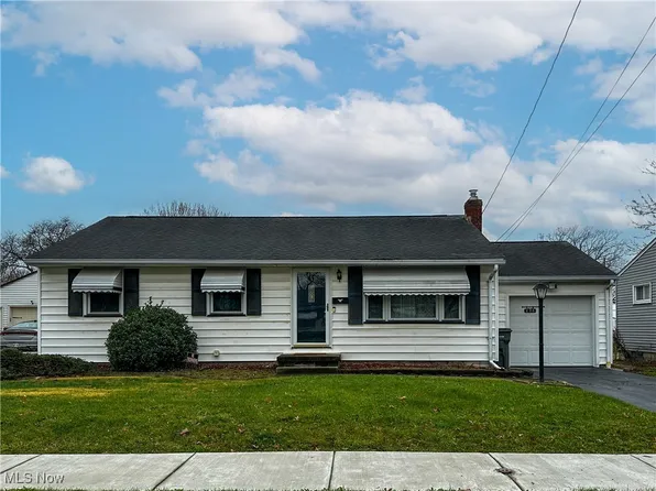 226 S Glenellen Ave, Youngstown, OH 44509