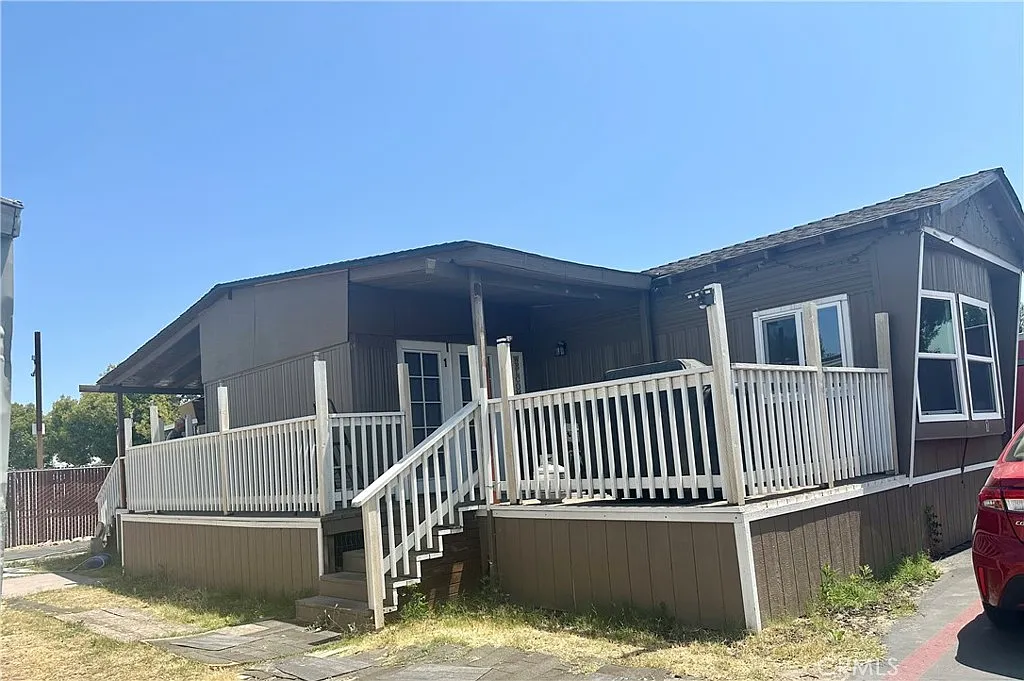 2355 Atwater Blvd #1 photo 1