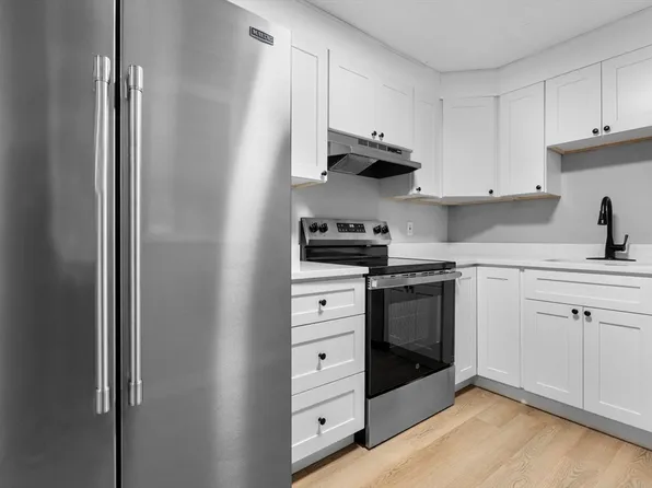 440 North Ave APT 173, Haverhill, MA 01830